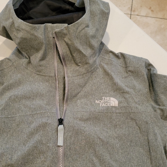 The North Face Women's Soft Shell Hoody Gray Heather Jacket - Picture 6 of 7